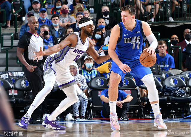 它迫使车队 它迫使车队