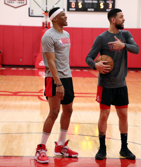 对手在二三 对手在二三